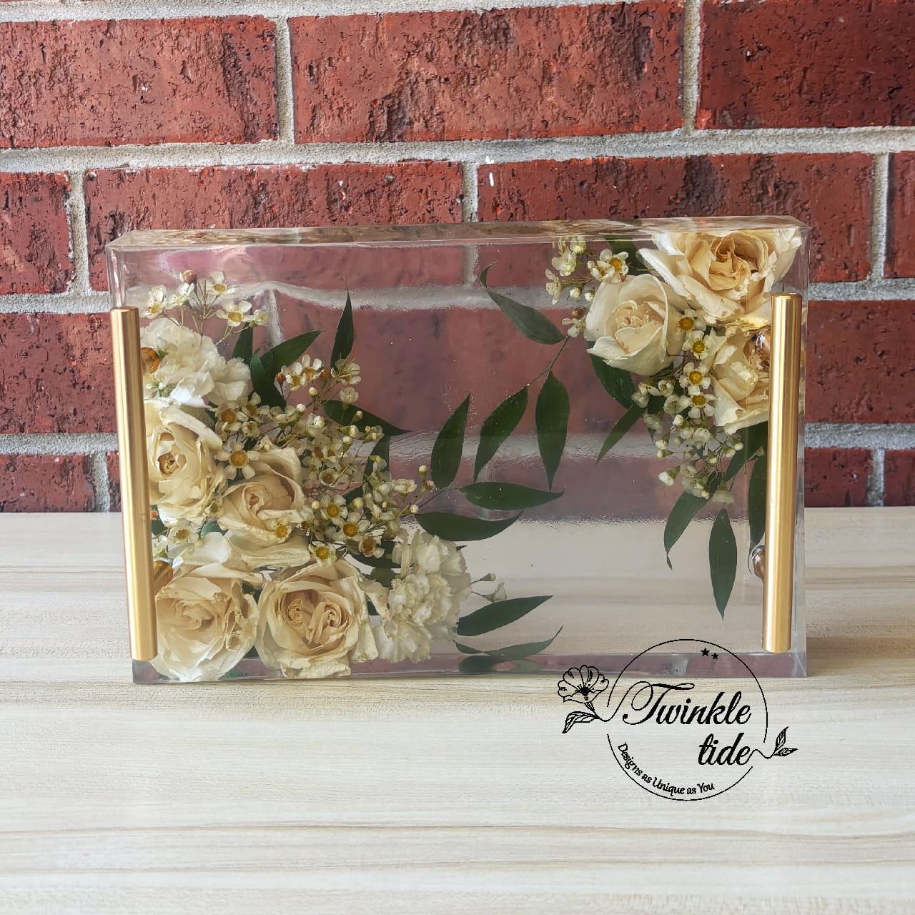 20 cm × 28 cm - Resin Flower Keepsake